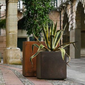 DE CASTELLI Cude, outdoor vases